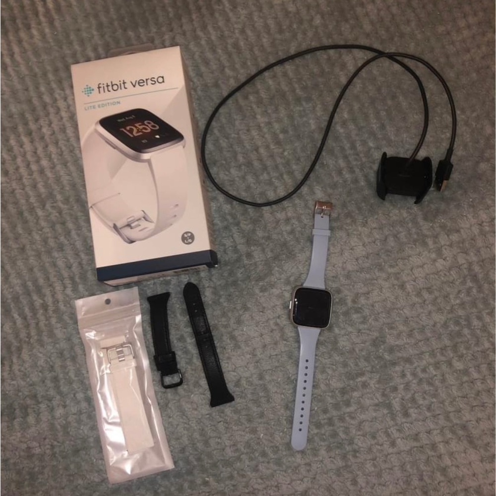 Fitbit Versa Lite with Extra Bands